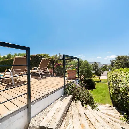 Miranda Villa *